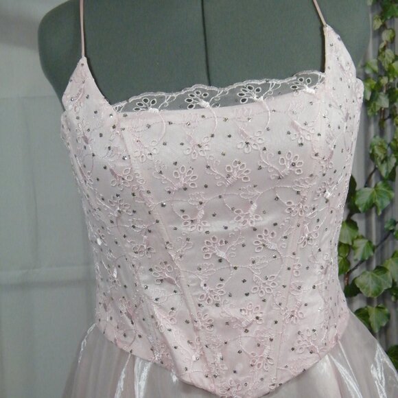 Robe de Bal ou demoiselle d’honneur Rose Taille 14-18-20 - Picture 2 of 5